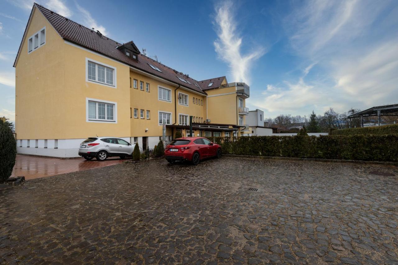 Pension U Mydlaru Mnichovo Hradiště Exterior foto